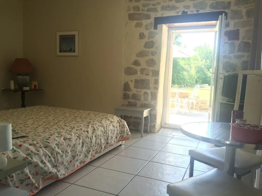 Bed & Breakfast La Demeure Du Comte Chambres Dhotes Salles-la-Source
